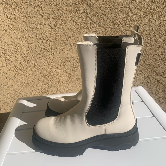 Ted Baker London Lilanna white leather lug sole Chelsea boots 7 ( European 37) - Picture 4 of 15